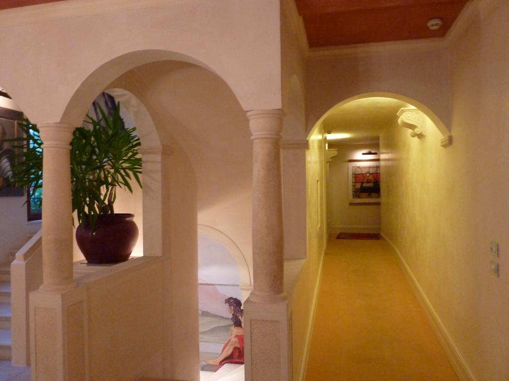 Charming Hotel Dei Chiostri Follina Bagian luar foto