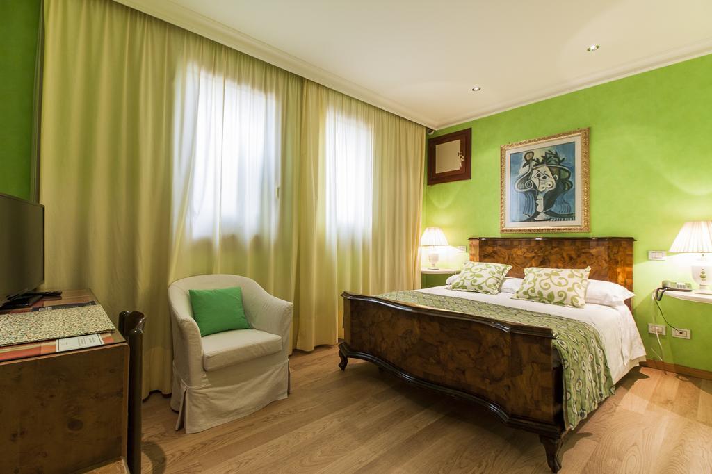 Charming Hotel Dei Chiostri Follina Bagian luar foto