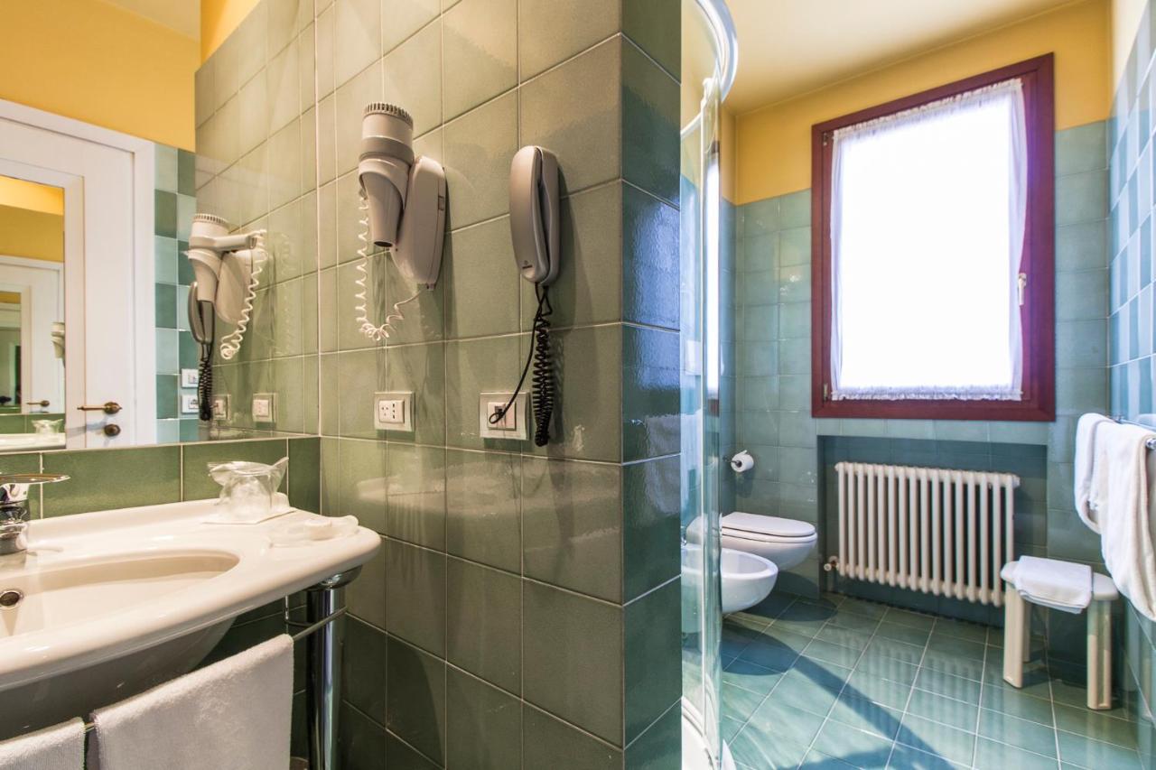 Charming Hotel Dei Chiostri Follina Bagian luar foto